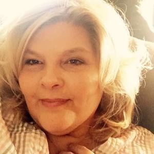 Meet your Posher, Sandy